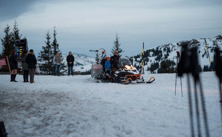 sneeuwscooter activiteiten kitzbuheler alpen oostenrijk