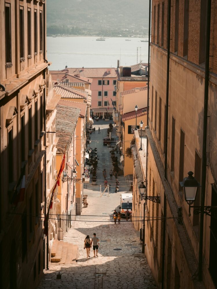 straatje op Elba