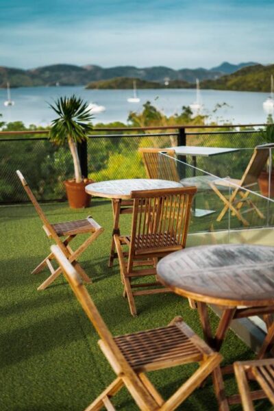 the funny lion in coron