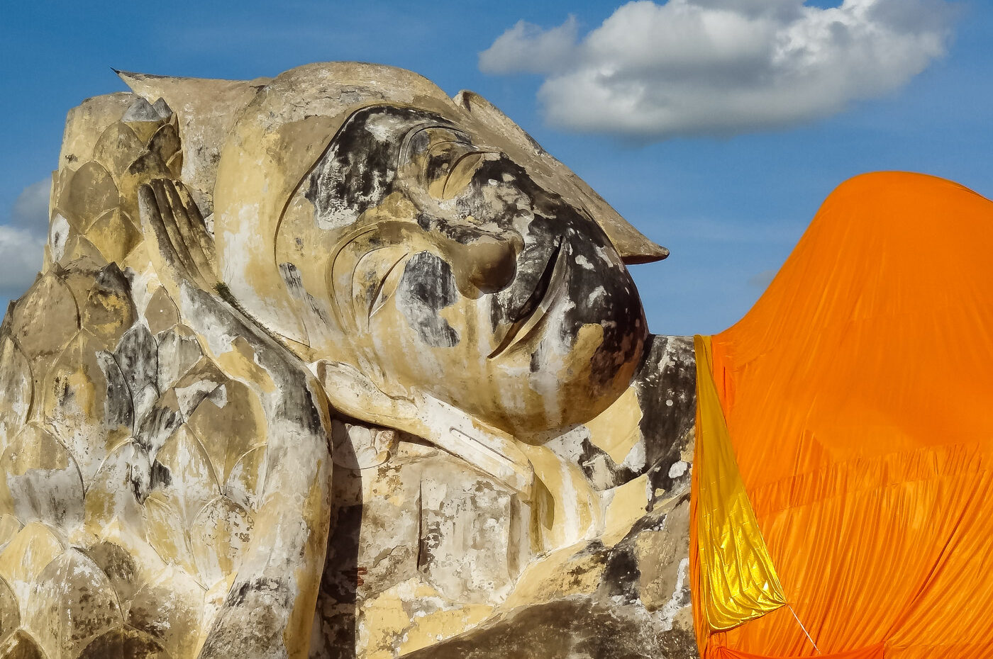 tips Ayutthaya thailand Wat Lokaya Sutha