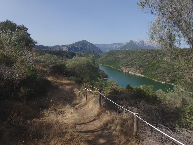 tips Sardinië uitzicht bergen