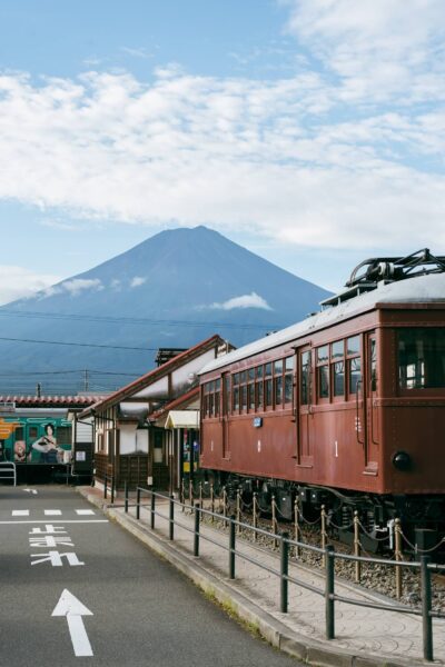 uitzicht op Mount Fuji uit dorp
