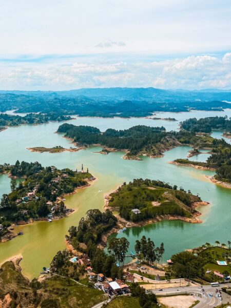 uitzicht op stuwmeer Guatapé