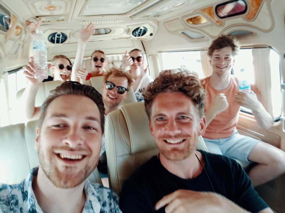 vakantie met vrienden vervoer