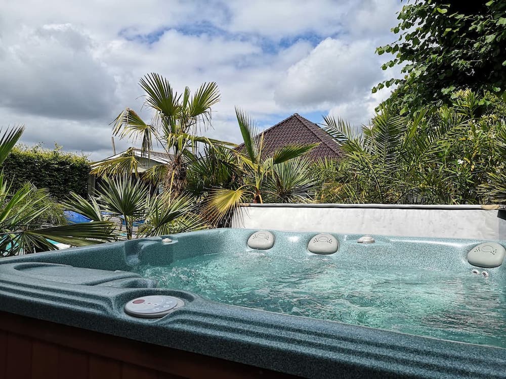 vakantiehuis jacuzzi nederland emmen