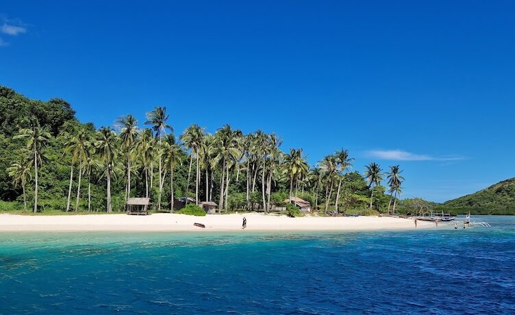 verlaten strand filipijnen