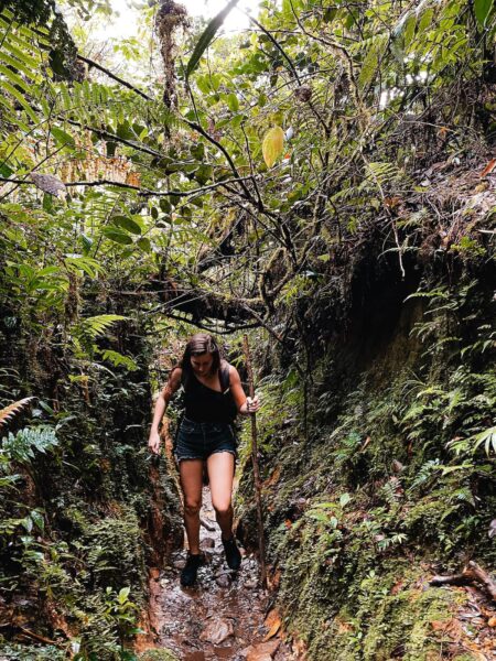 vrouw op El Pianista Trail