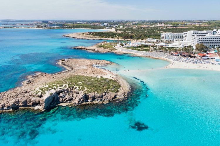 Waar is het warm in November? 15x zonvakantie November tips!