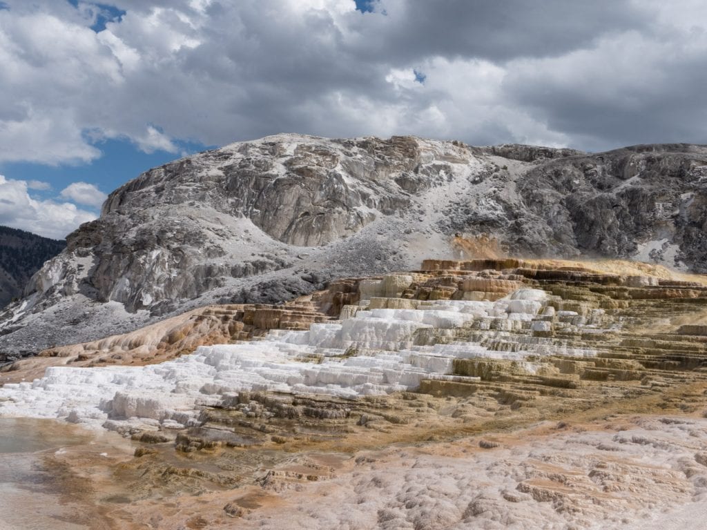 wat te doen in yellowstone Mammoth Hot Springs