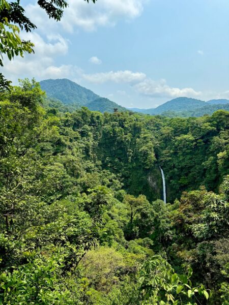 waterval La Fortuna landschap