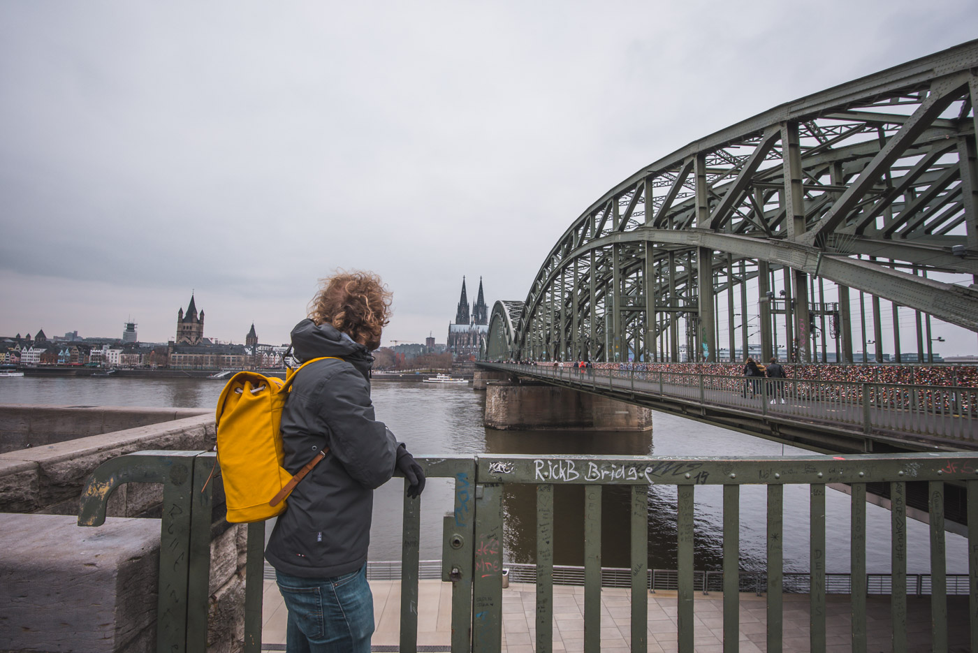 7 tips voor wie in de winter (met de trein) naar Keulen en de kerstmarkt gaat! WeAreTravellers 7 tips voor wie in de winter (met de trein) naar Keulen en de kerstmarkt gaat! WeAreTravellers