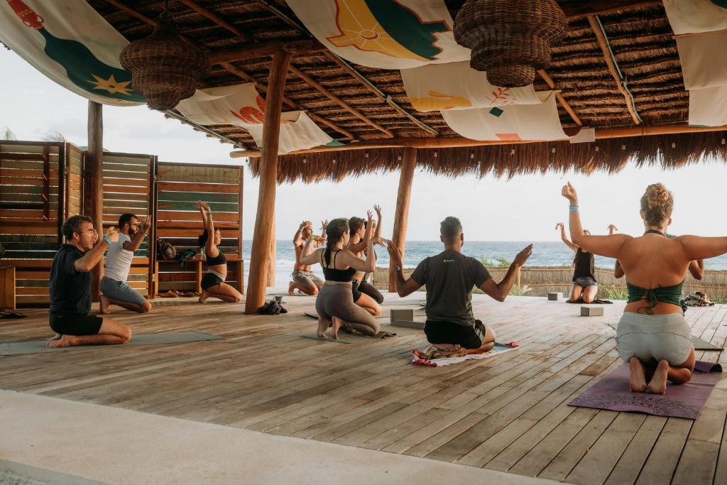 yoga isla mujeres