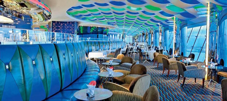 zeven sterren hotel bar